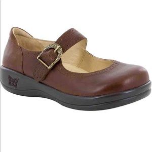 Alegria Kourtney shoes